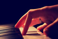 非凡娱乐官网：拜仁官方：诺伊尔开始进行跑步训练，金玟哉将缺席韩国队比赛.